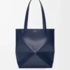 Borsa Puzzle Fold media in pelle di vitello lucida blu abisso Borsa Puzzle Fold media in pelle di vitello lucida blu abisso