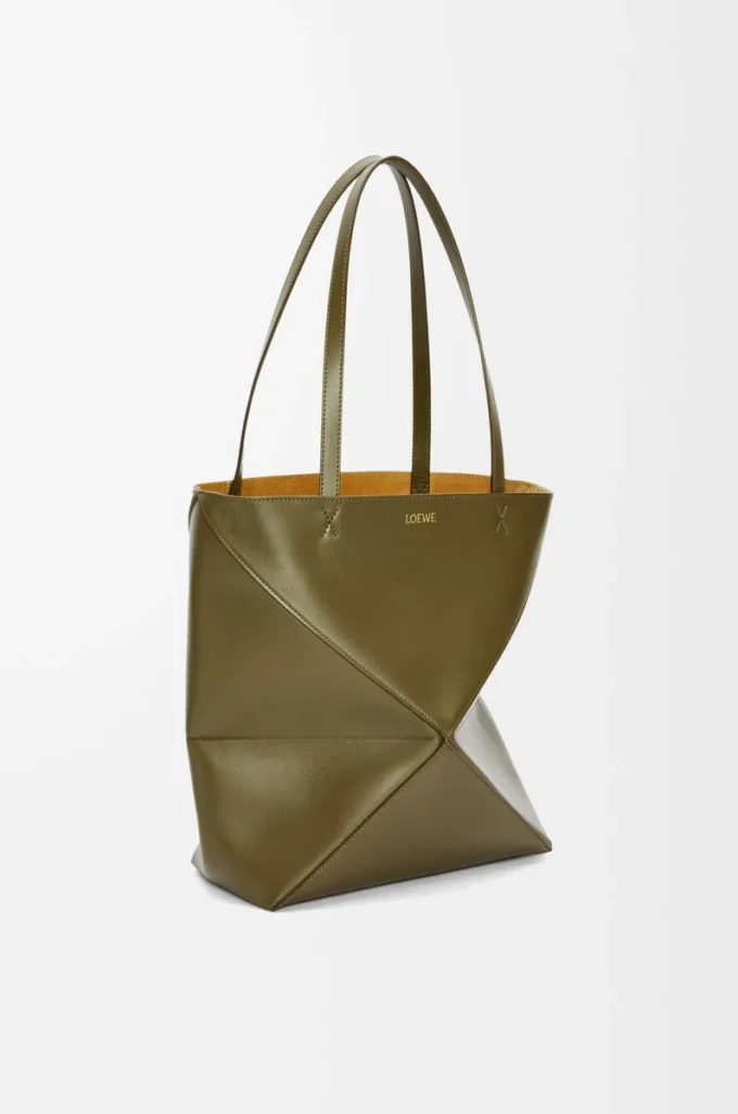 Borsa Puzzle Fold media in pelle di vitello lucida Dark Khaki Borsa Puzzle Fold media in pelle di vitello lucida Dark Khaki