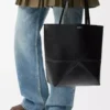Borsa Puzzle Fold media in pelle di vitello lucida nera Borsa Puzzle Fold media in pelle di vitello lucida nera