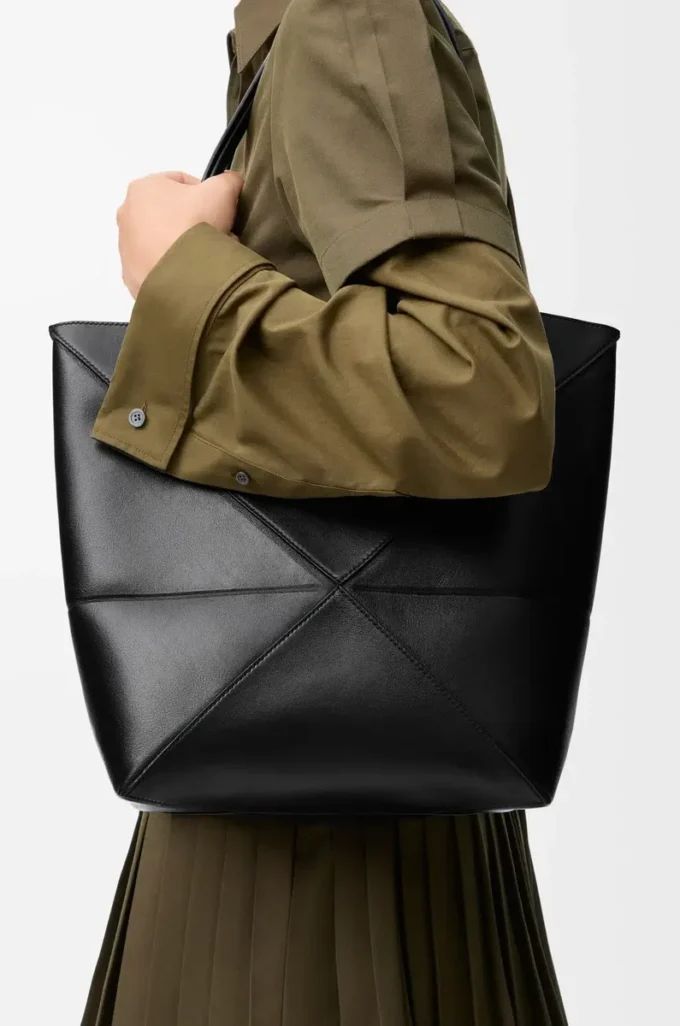 Borsa Puzzle Fold media in pelle di vitello lucida nera Borsa Puzzle Fold media in pelle di vitello lucida nera