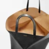 Borsa Puzzle Fold XXL in pelle di vitello lucida Nero Borsa Puzzle Fold XXL in pelle di vitello lucida Nero
