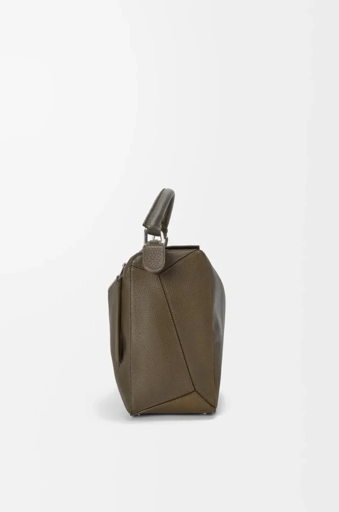 Borsa Puzzle grande in morbida pelle di vitello martellata color tundra Borsa Puzzle grande in morbida pelle di vitello martellata color tundra