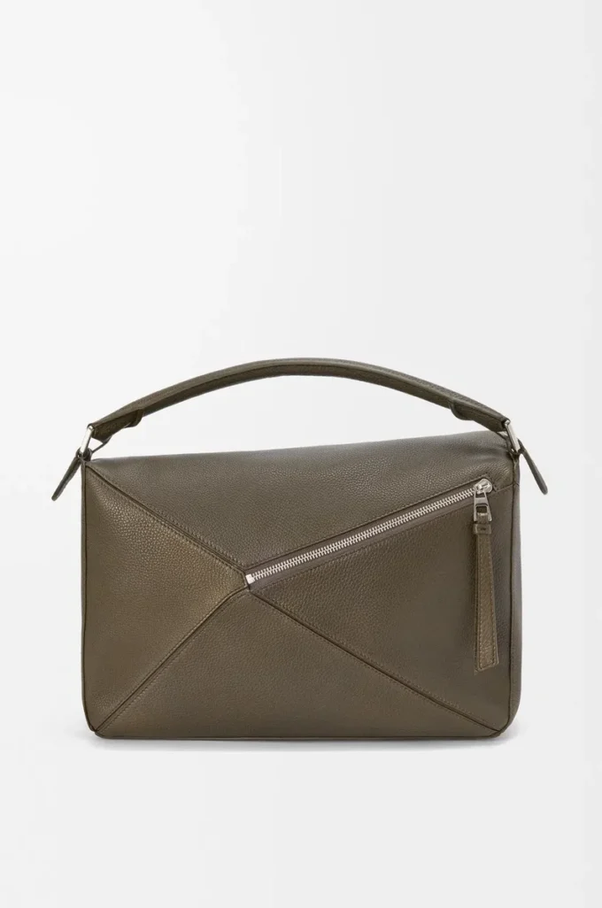 Borsa Puzzle grande in morbida pelle di vitello martellata color tundra Borsa Puzzle grande in morbida pelle di vitello martellata color tundra