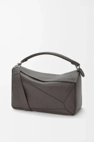 Borsa Puzzle grande in morbida pelle di vitello martellata Grigio scuro