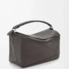 Borsa Puzzle grande in morbida pelle di vitello martellata Grigio scuro Borsa Puzzle grande in morbida pelle di vitello martellata Grigio scuro