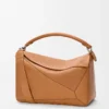 Borsa Puzzle grande in morbida pelle di vitello martellata marrone chiaro canyon