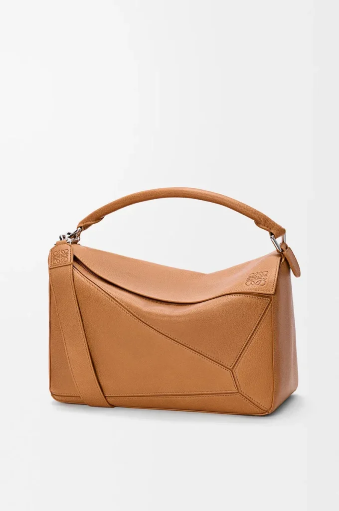 Borsa Puzzle grande in morbida pelle di vitello martellata marrone chiaro canyon