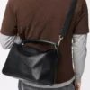 Borsa Puzzle grande in morbida pelle di vitello martellata nera Borsa Puzzle grande in morbida pelle di vitello martellata nera