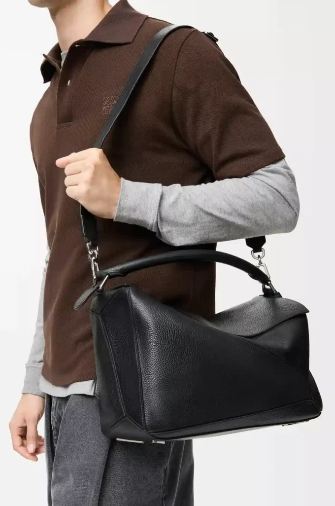Borsa Puzzle grande in morbida pelle di vitello martellata nera Borsa Puzzle grande in morbida pelle di vitello martellata nera