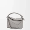 Borsa Small Puzzle Edge in morbida pelle di vitello martellata grigio perla Borsa Small Puzzle Edge in morbida pelle di vitello martellata grigio perla