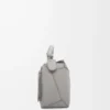 Borsa Small Puzzle Edge in morbida pelle di vitello martellata grigio perla Borsa Small Puzzle Edge in morbida pelle di vitello martellata grigio perla