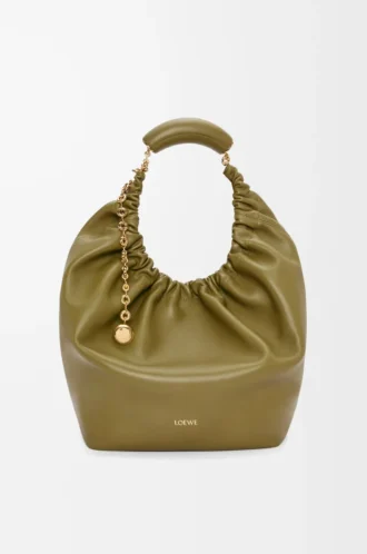 Borsa Squeeze media in morbida pelle di agnello nappa color oliva