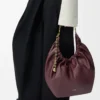 Borsa Squeeze media in morbida pelle di agnello nappa Dark Burgundy Borsa Squeeze media in morbida pelle di agnello nappa Dark Burgundy
