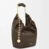 Borsa Squeeze piccola in morbida pelle di agnello nappa color cioccolato Borsa Squeeze piccola in morbida pelle di agnello nappa color cioccolato