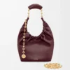 Borsa Squeeze piccola in morbida pelle di agnello nappa Dark Burgundy Borsa Squeeze piccola in morbida pelle di agnello nappa Dark Burgundy