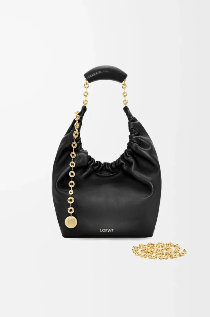 Borsa Squeeze piccola in morbida pelle di agnello nappa nera