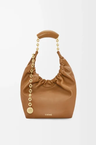 Borsa Squeeze piccola in morbida pelle di agnello nappa Quercia