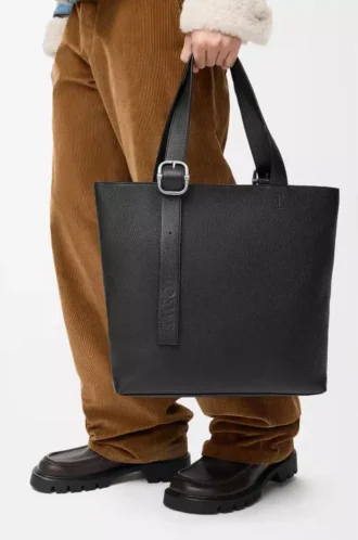 Borsa tote con chiusura a zip in morbida pelle di vitello martellata Nero