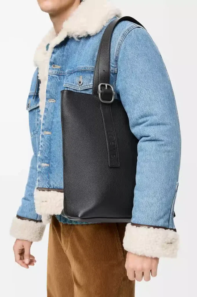 Borsa tote con chiusura a zip in morbida pelle di vitello martellata Nero Borsa tote con chiusura a zip in morbida pelle di vitello martellata Nero