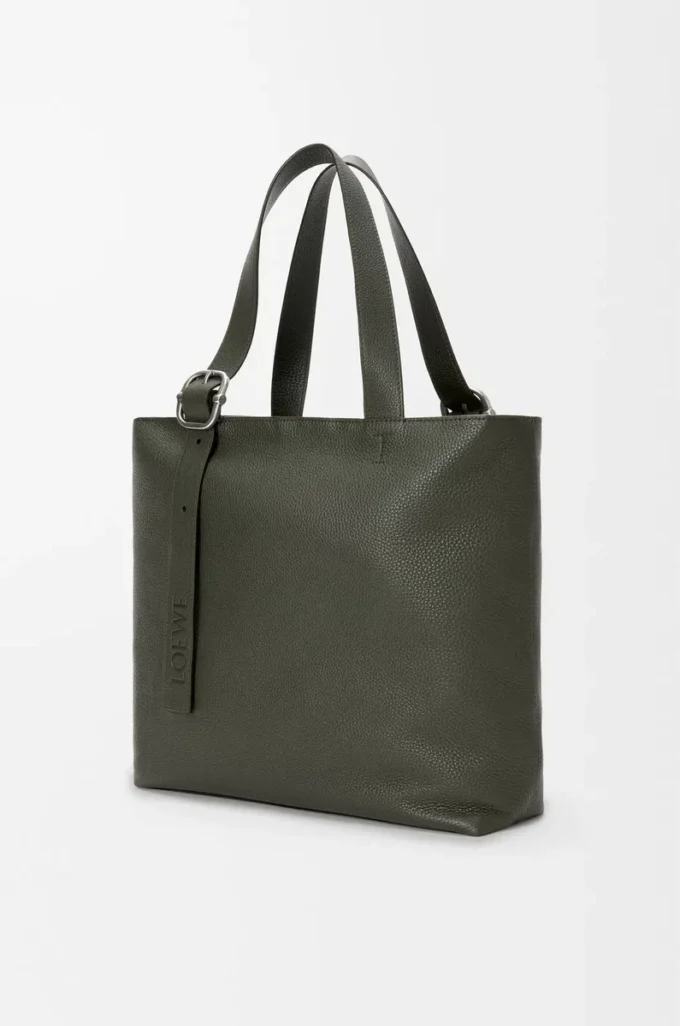 Borsa tote con chiusura a zip Loop in morbida pelle di vitello martellata Dark Khaki