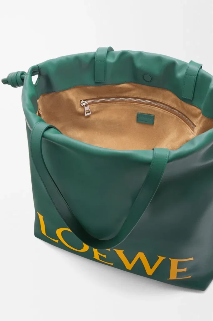 Borsa tote con logo Flamenco in pelle di vitello nappa Evergreen Borsa tote con logo Flamenco in pelle di vitello nappa Evergreen