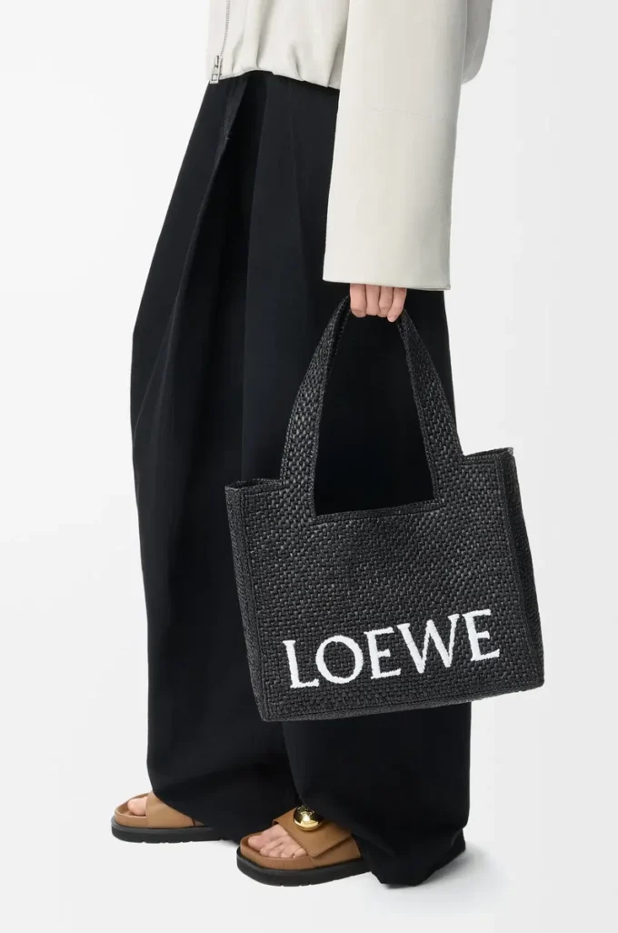 Borsa tote LOEWE Font media in rafia nera Borsa tote LOEWE Font media in rafia nera