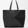 Borsa tote Puzzle Fold grande orizzontale in morbida pelle di vitello martellata Nero Borsa tote Puzzle Fold grande orizzontale in morbida pelle di vitello martellata Nero