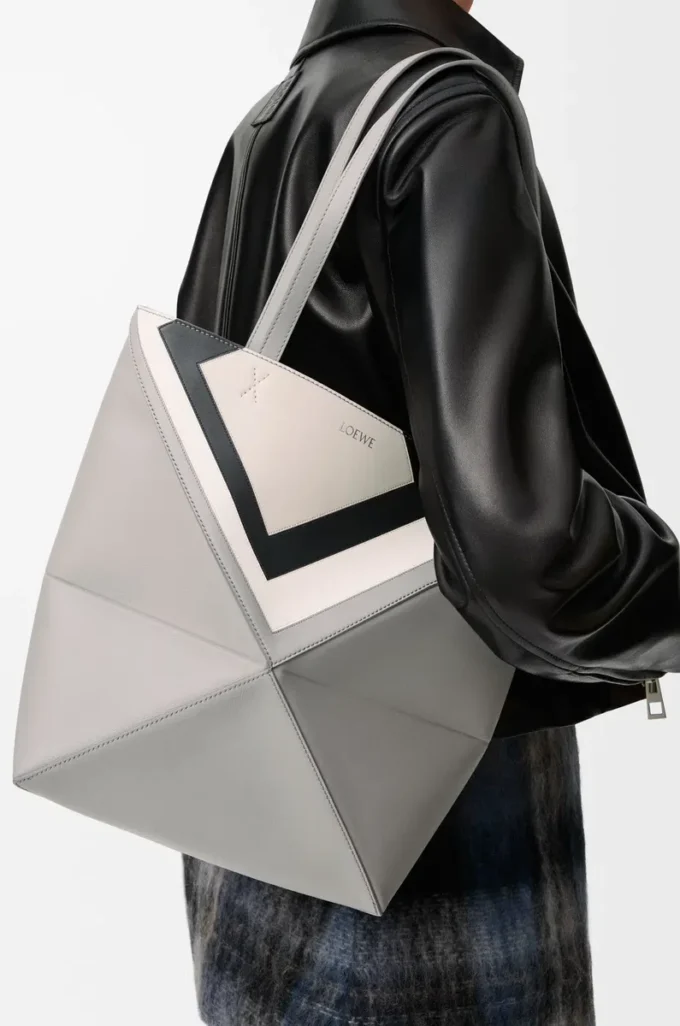 Borsa tote Puzzle Fold media in pelle di vitello nappa Grigio/Light Ghost Borsa tote Puzzle Fold media in pelle di vitello nappa Grigio/Light Ghost
