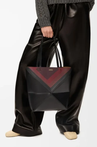 Borsa tote Puzzle Fold media in pelle di vitello nappa Nero/Borgogna