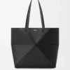 Borsa tote Puzzle Fold orizzontale media in morbida pelle di vitello martellata Nero Borsa tote Puzzle Fold orizzontale media in morbida pelle di vitello martellata Nero
