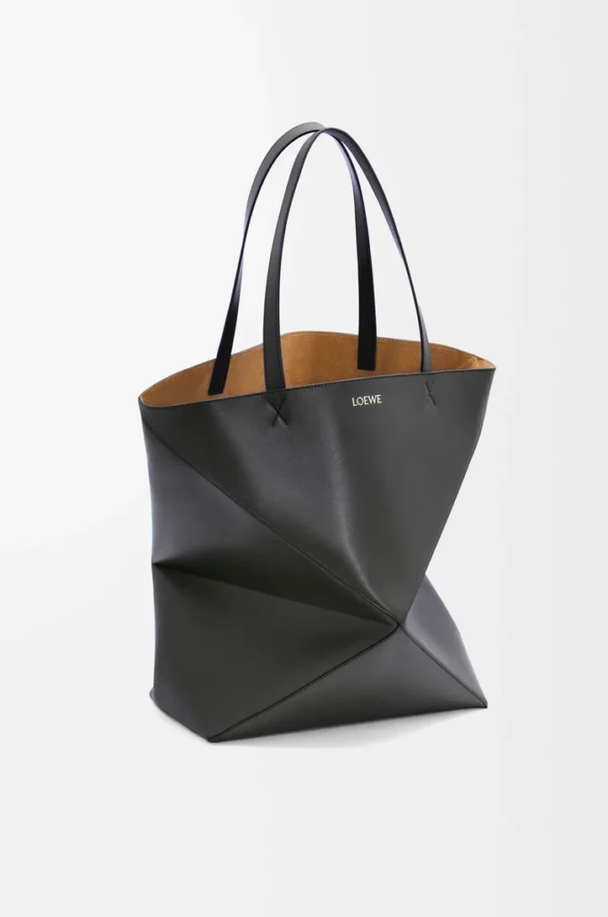 Borsa XL Puzzle Fold in pelle di vitello lucida Black