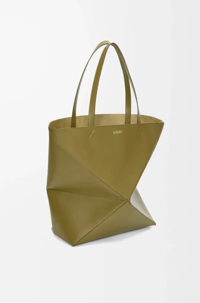 Borsa XL Puzzle Fold in pelle di vitello lucida color oliva Borsa XL Puzzle Fold in pelle di vitello lucida color oliva