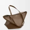 Borsa XL Puzzle Fold in pelle di vitello lucida Umber Borsa XL Puzzle Fold in pelle di vitello lucida Umber