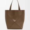 Borsa XL Puzzle Fold in pelle di vitello lucida Umber Borsa XL Puzzle Fold in pelle di vitello lucida Umber