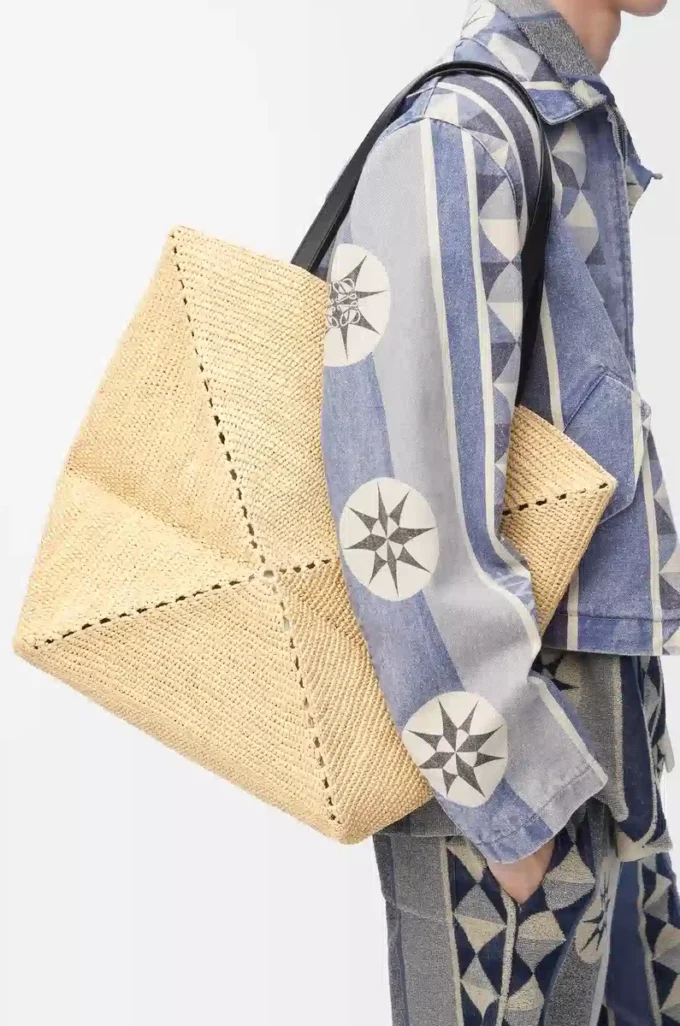 Borsa XL Puzzle Fold in rafia Natural/Black