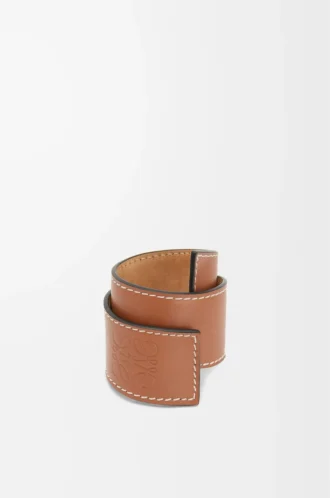 Bracciale slap in pelle di vitello marrone chiaro Bracciale slap in pelle di vitello marrone chiaro