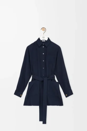 Camicetta con cintura in seta blu navy