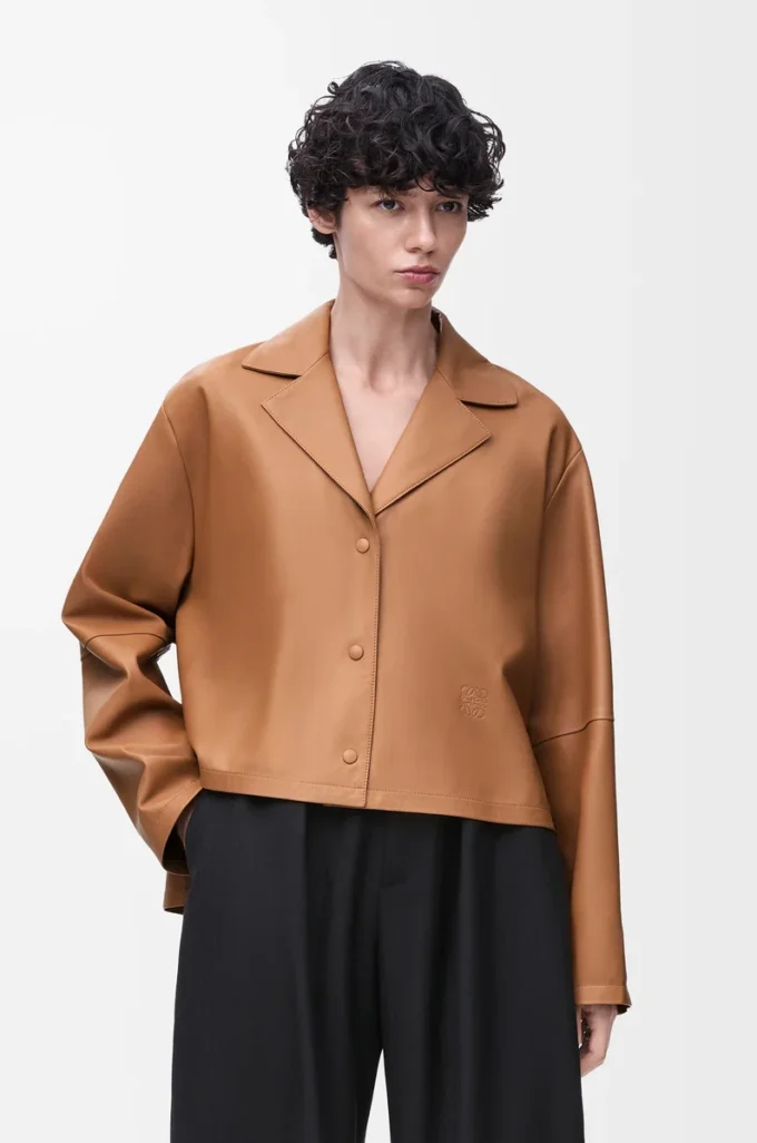 Camicia da notte in pelle di agnello nappa color caramello