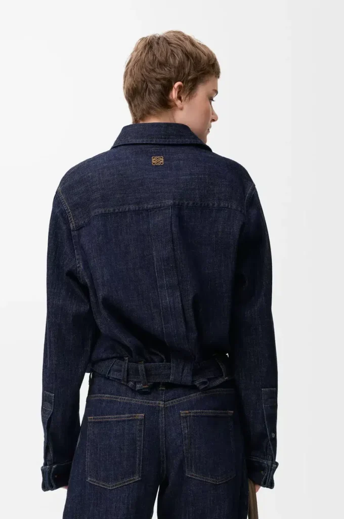 Camicia drappeggiata in denim blu indaco Camicia drappeggiata in denim blu indaco