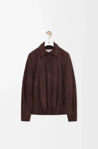 Camicia drappeggiata in pelle scamosciata di capra marrone