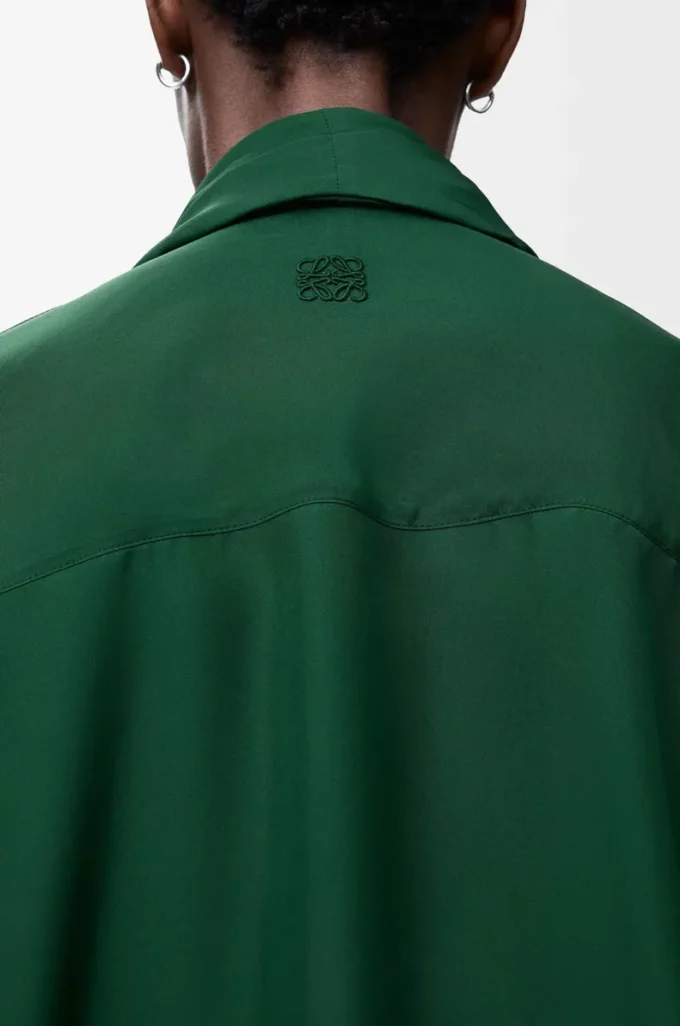Camicia drappeggiata in seta Verde scuro Camicia drappeggiata in seta Verde scuro