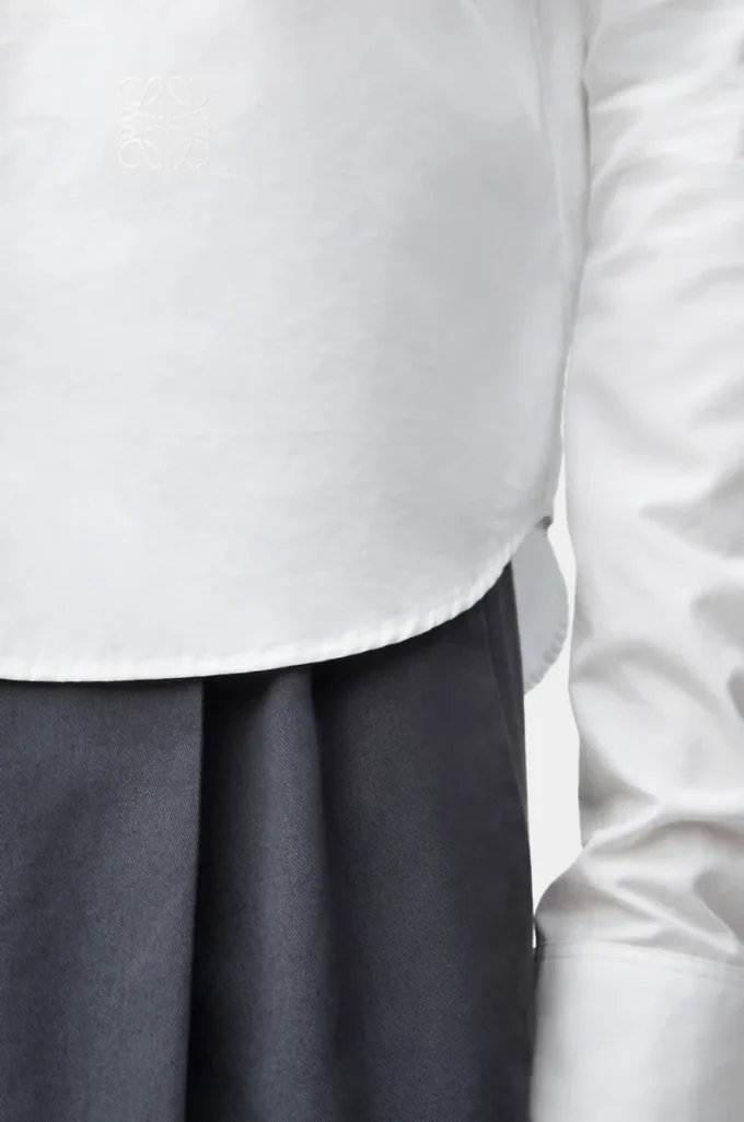 Camicia in cotone bianco Camicia in cotone bianco