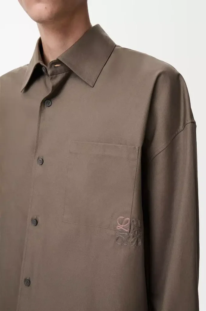 Camicia in cotone marrone kaki Camicia in cotone marrone kaki