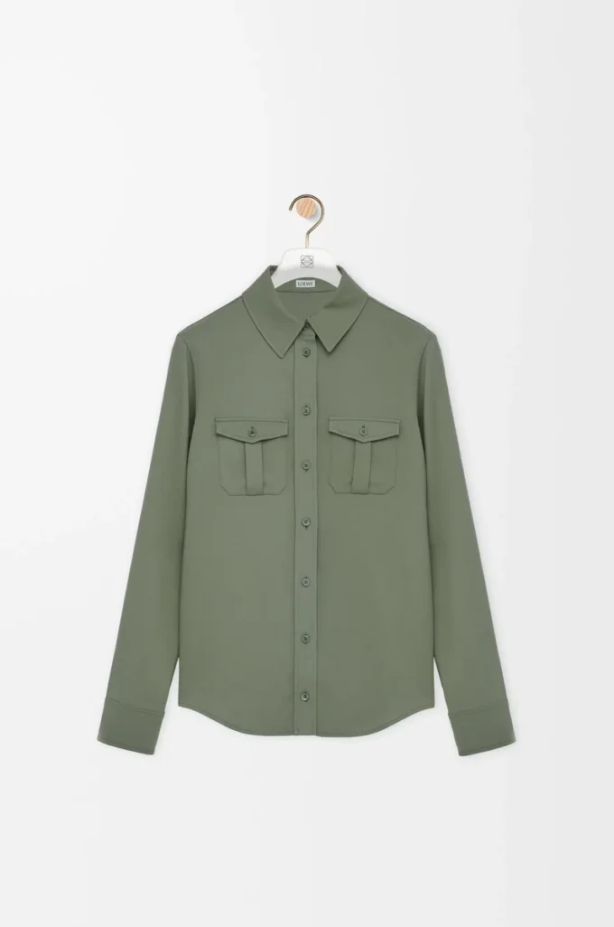 Camicia in viscosa elasticizzata verde kaki chiaro Camicia in viscosa elasticizzata verde kaki chiaro