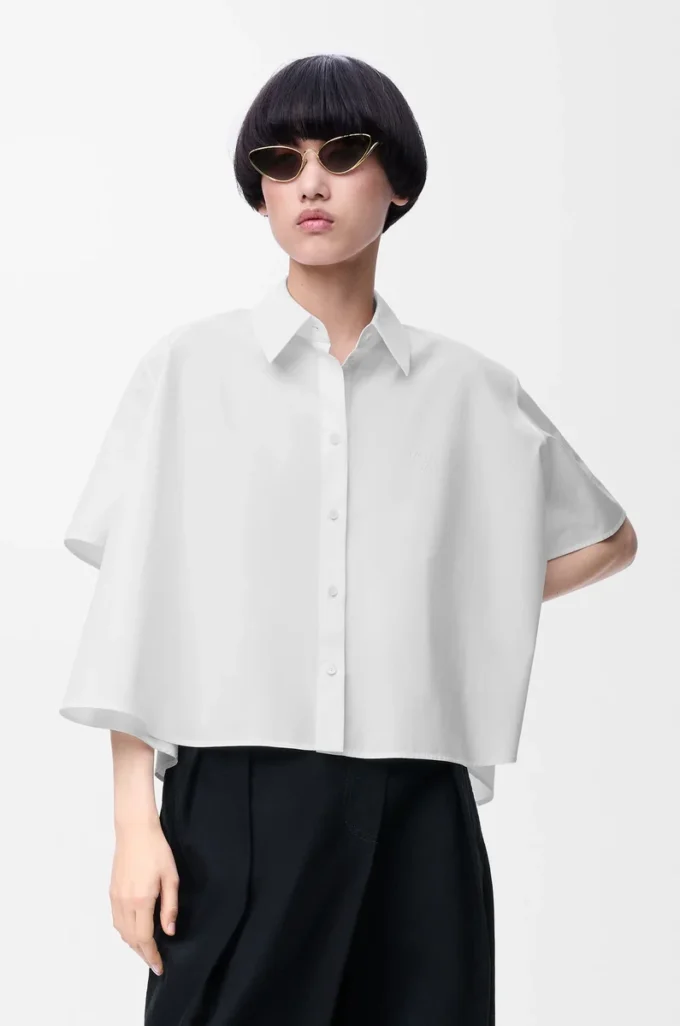 Camicia trapezio a maniche corte in cotone bianco Camicia trapezio a maniche corte in cotone bianco