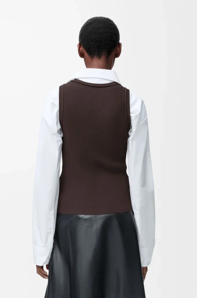 Canotta con anagramma in viscosa elasticizzata marrone Canotta con anagramma in viscosa elasticizzata marrone