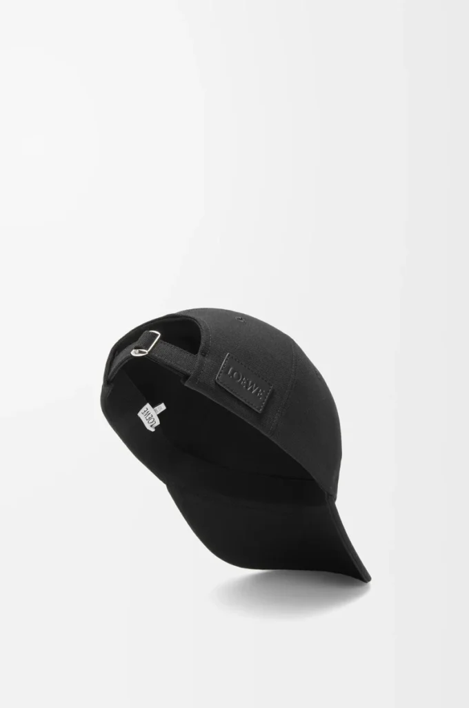 Cappellino in tela nera