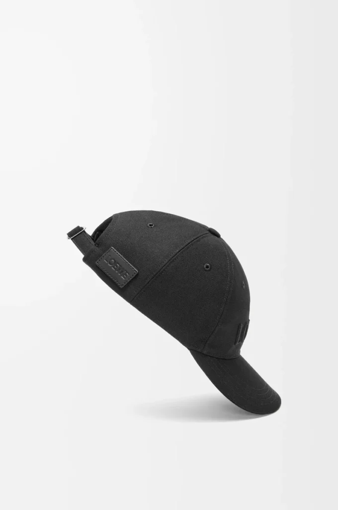 Cappellino in tela nera