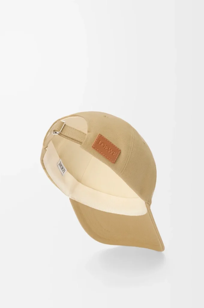 Cappellino LOEWE in tela color sabbia