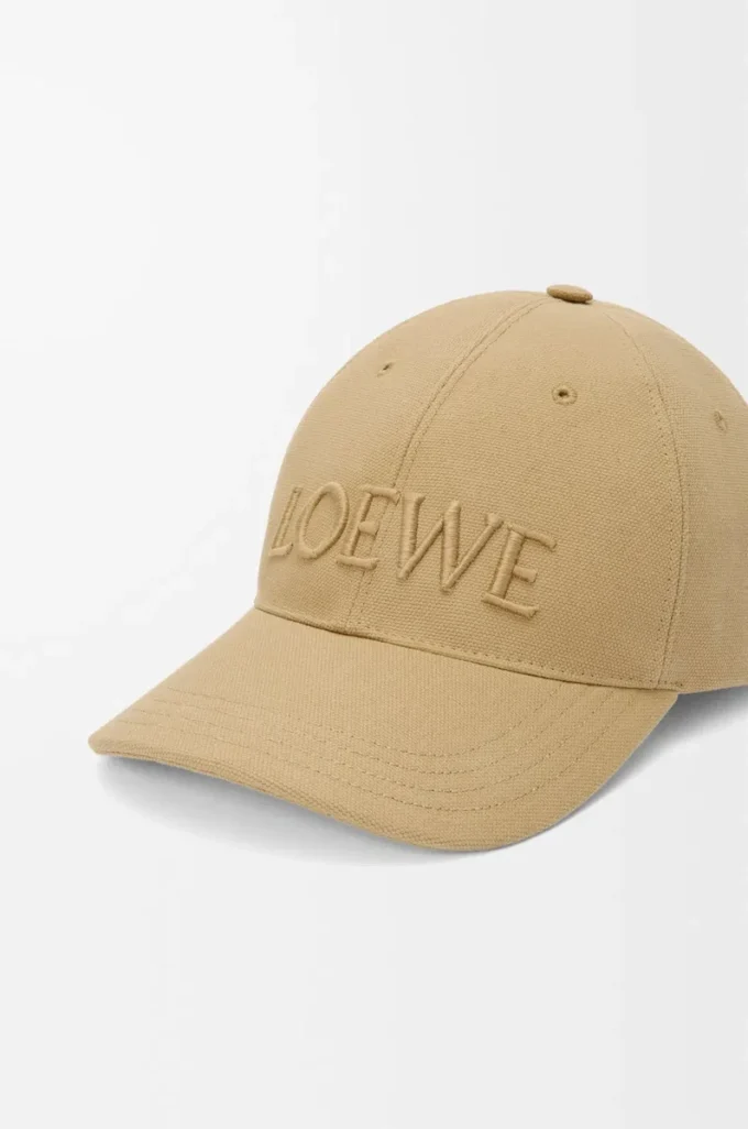 Cappellino LOEWE in tela color sabbia